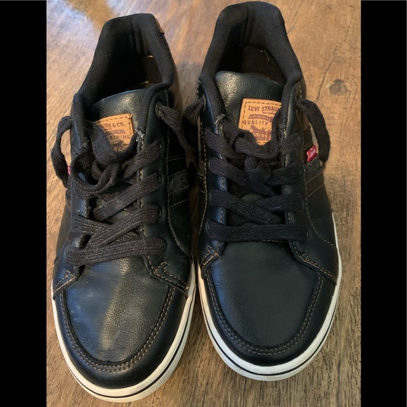 Kids Low Top Tennis Shoes 